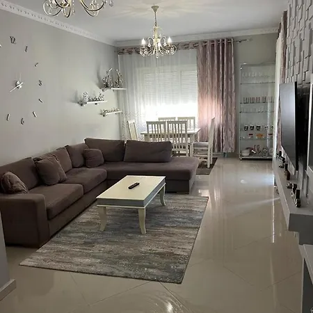 Anza شقة تيرانا